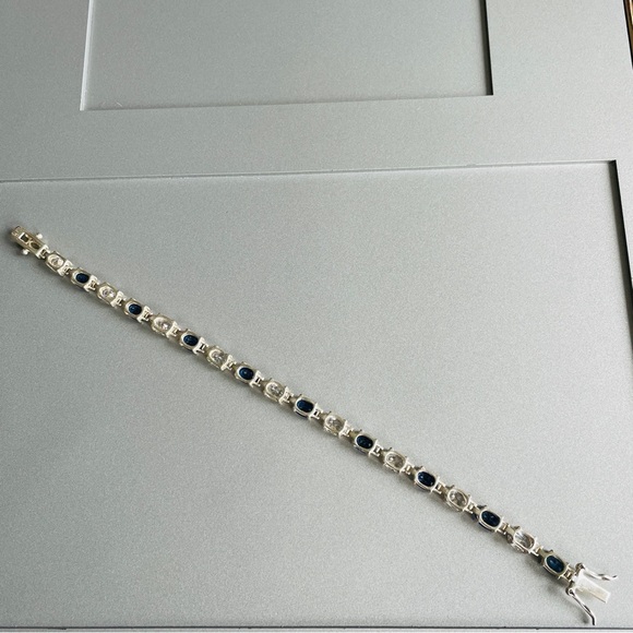 White & Blue Cubic Zirconia Sterling Silver Tennis Bracelet GORGEOUS - Picture 8 of 11